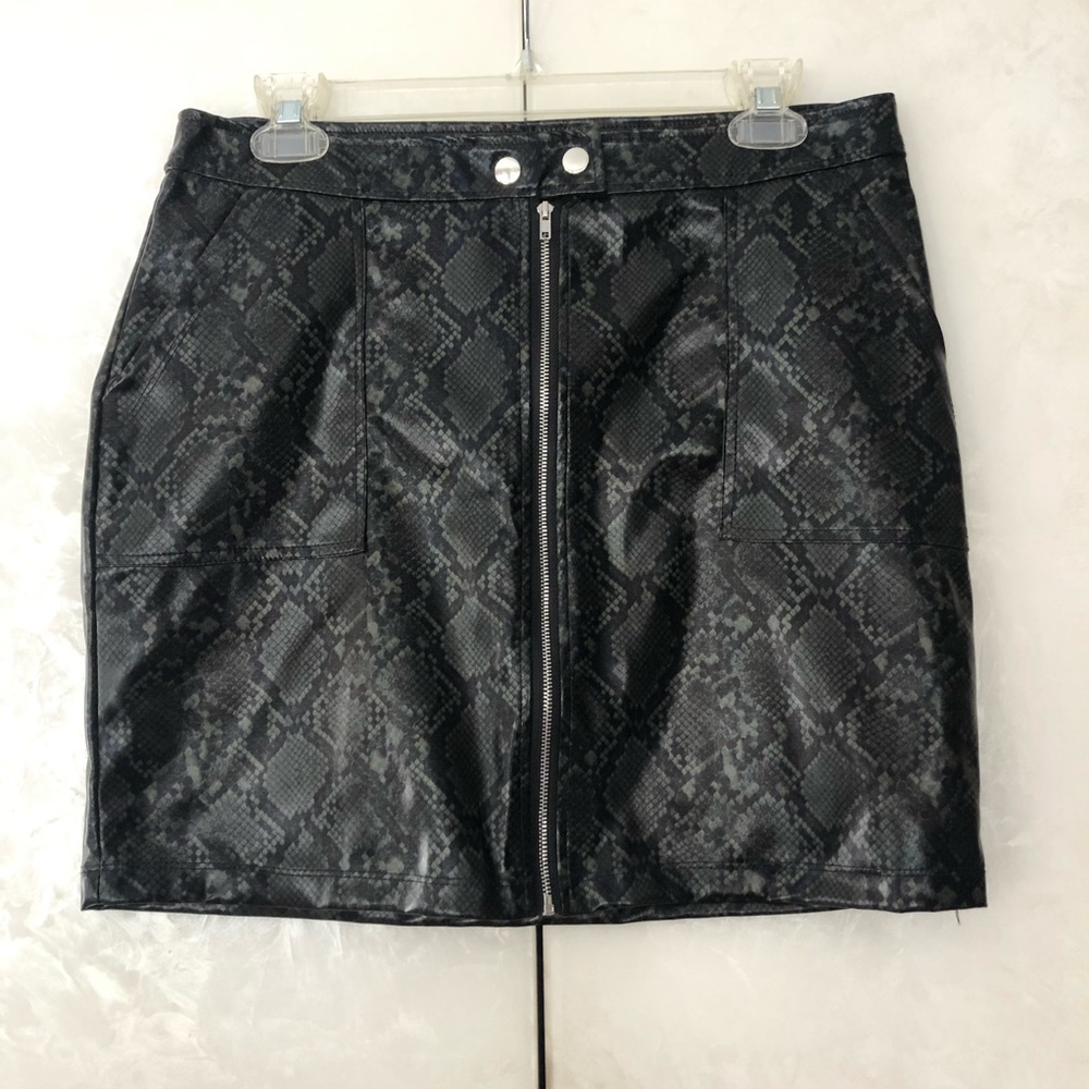 NWOT Leather Snakeskin Skirt